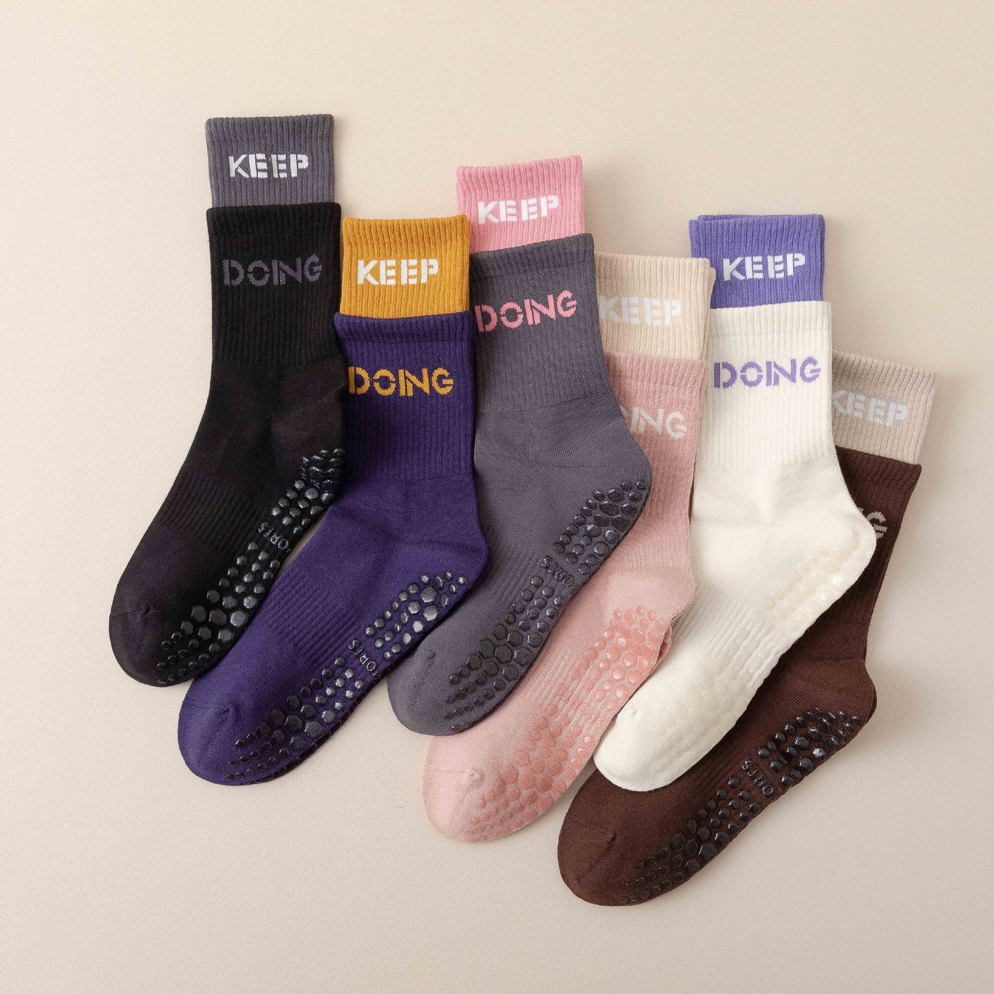 pilate grip socks, reformer pilates socks,best pilates socks, yoga gripsocks, studio socks, fitness socks, gym socks, workout socks, and barre socks, gripsocks in Canada, gripsocks in USA, Australia gripsocks