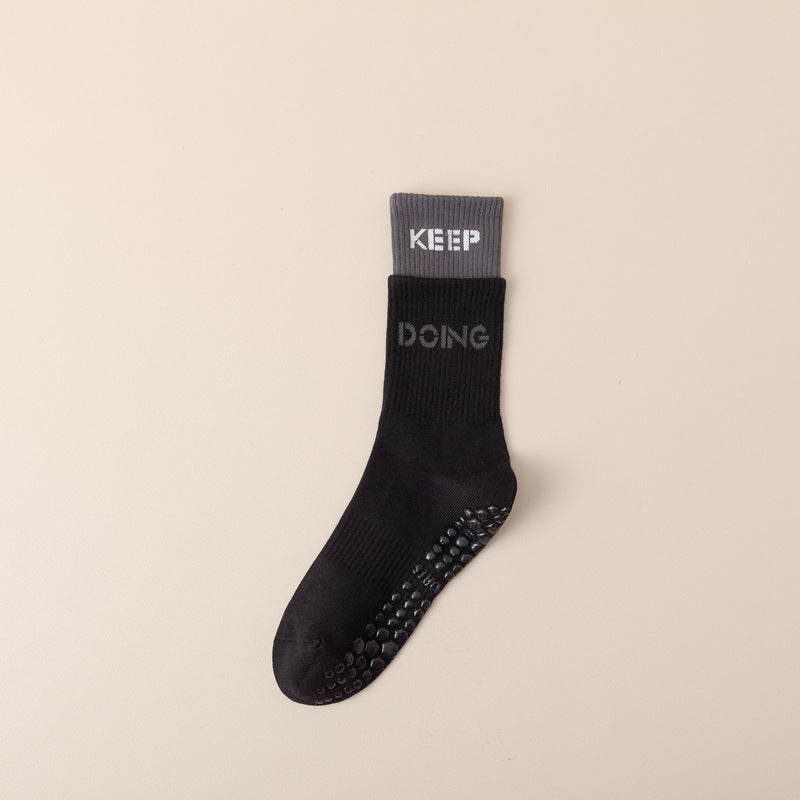 pilate grip socks, reformer pilates socks,best pilates socks, yoga gripsocks, studio socks, fitness socks, gym socks, workout socks, and barre socks, gripsocks in Canada, gripsocks in USA, Australia gripsocks