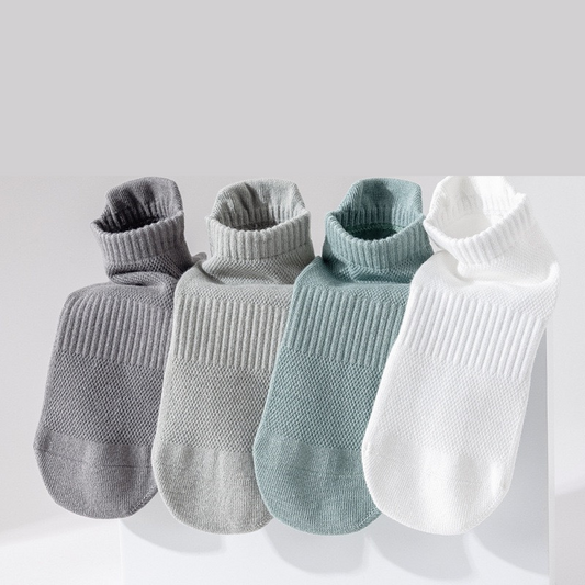 🍁 Stay Warm, Stay Active: Why Grip Socks Are the Must-Have Essential This Fall and Winter